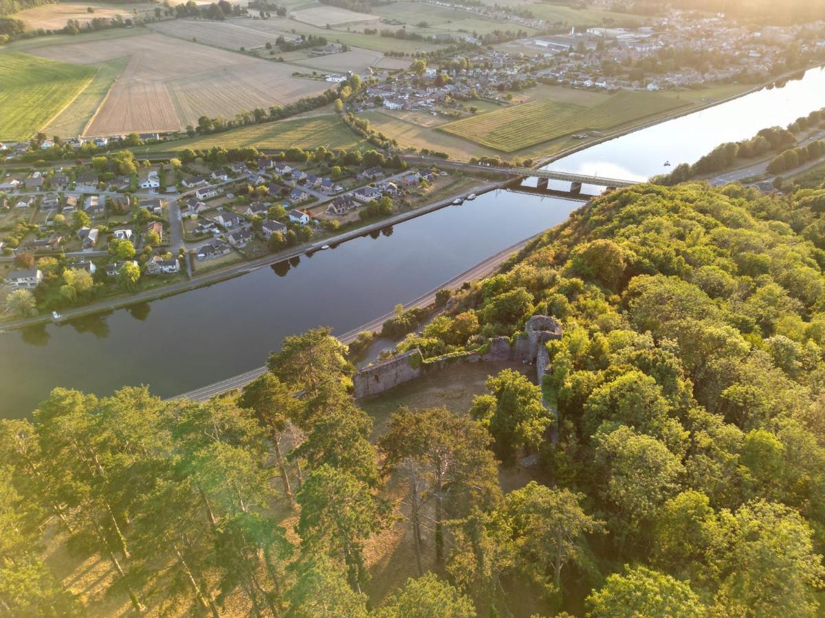 Aux Berges Du Bocq Сasa de vacaciones Yvoir