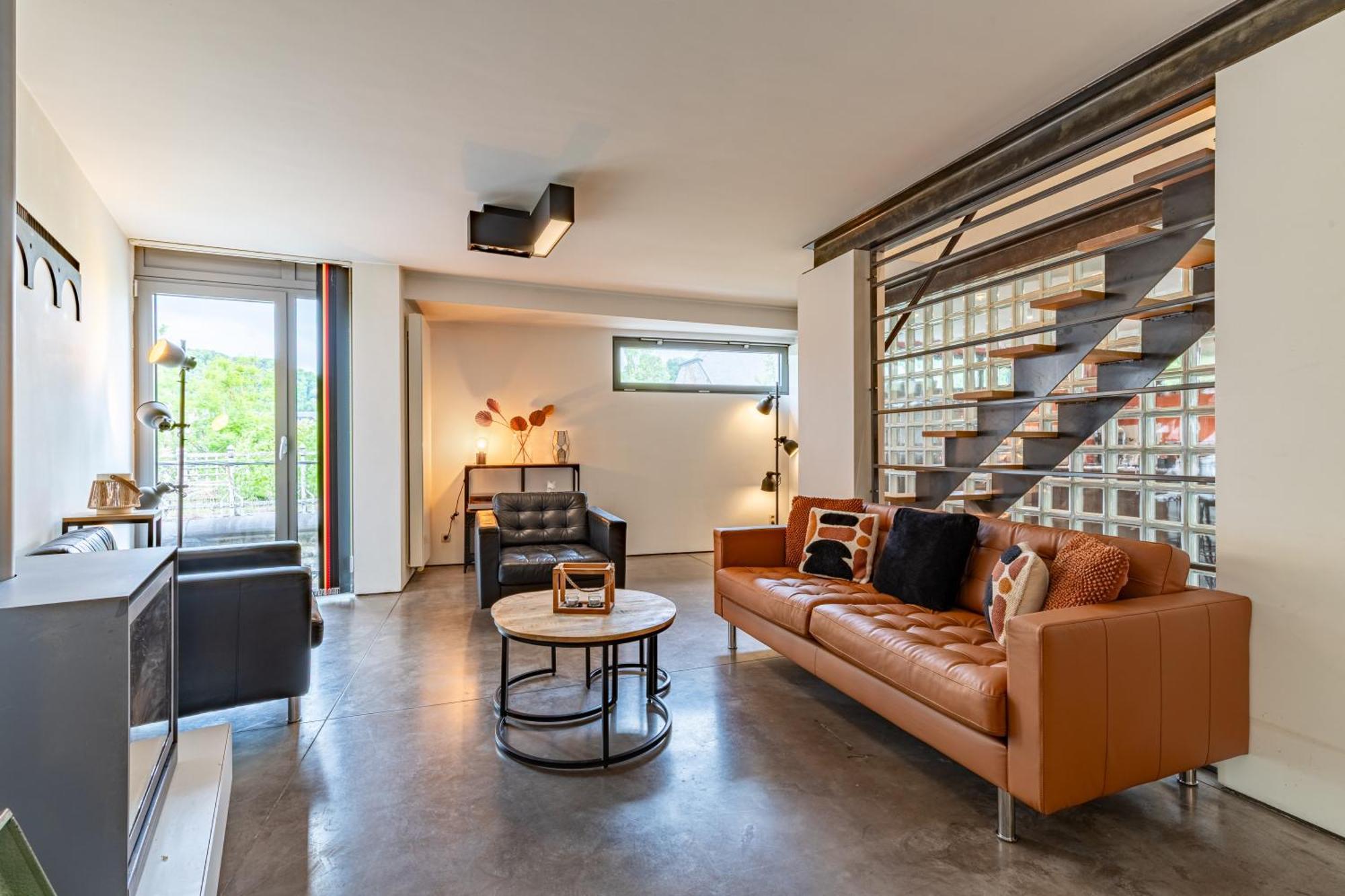 Aux Berges Du Bocq Holiday home Yvoir